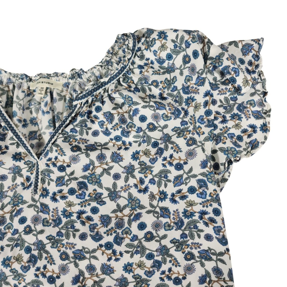 MAX STUDIO‎ Womens XS Floral Print V Neck Flutter Sleeve Blouse Top White Blue - Picture 4 of 8
